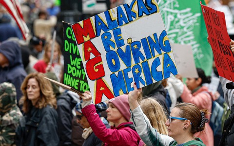 Hàng trăm cuộc biểu tình phản đối ông Trump ở Mỹ