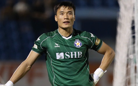 Bùi Tiến Dũng giúp Đà Nẵng gây sốc trước Nam Định