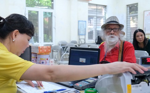 Tin tức sáng 21-4: Thủ tướng yêu cầu chi trả lương hưu tháng 5 sớm hơn