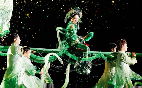 Concert 78.000 vé, 53.000 vé, sau đó còn gì nữa?