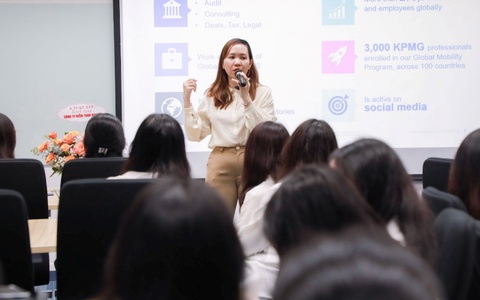 Học kiểm toán với học phí ổn định tại trường đại học song ngữ
