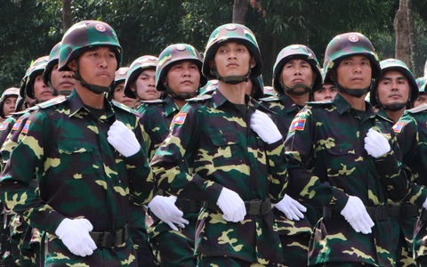 Quân đội Lào, Campuchia tập luyện diễu binh lễ 30-4 tại Việt Nam