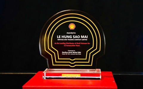 Lê Hùng Sao Mai giới thiệu sản phẩm dầu mới của Shell