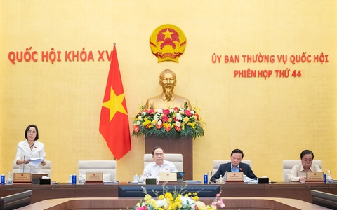 Xem xét rút ngắn nhiệm kỳ Quốc hội khóa XV, HĐND nhiệm kỳ 2021 - 2026
