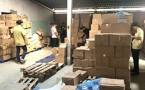 Giám đốc công ty in bắt tay nhau sản xuất, tiêu thụ cả triệu cuốn sách giáo khoa giả