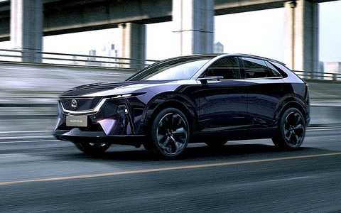 Mazda EZ-60 ra mắt: SUV lớn hơn CX-5, màn khổng lồ, có bản điện 600km/sạc