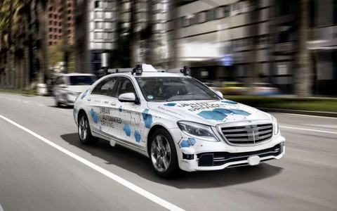 Mercedes-Benz 'sơn mặt trời' giúp xe điện đi được thêm 20.000 km mỗi năm