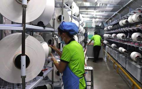 Dệt may vẫn xuất khẩu tốt, một doanh nghiệp báo lãi tăng gần 50 lần