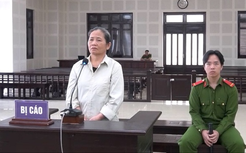 Lãnh 14 năm tù vì lừa người bệnh xem bói, cúng bái trị bệnh để chiếm đoạt hơn hơn 3,5 tỉ