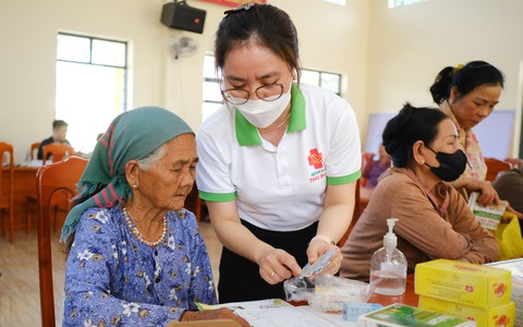 Bệnh viện Đa khoa Thu Phúc khám bệnh, phát thuốc miễn phí tại Phú Yên