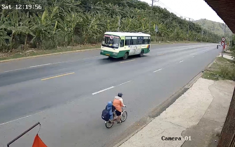Tìm được hai anh em ruột muốn đạp xe lên TP.HCM xem diễu binh