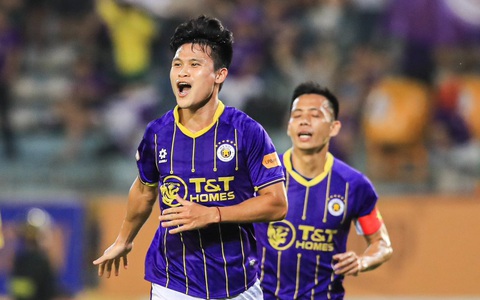 CLB Hà Nội nhọc nhằn bám đuổi ngôi đầu V-League