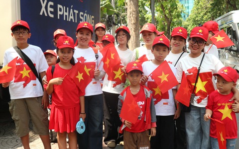 Đắm mình trong đại lễ 30-4