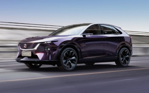 Mỗi phút có hơn 3 người đặt cọc Mazda EZ-60 với giá 35.000 đồng