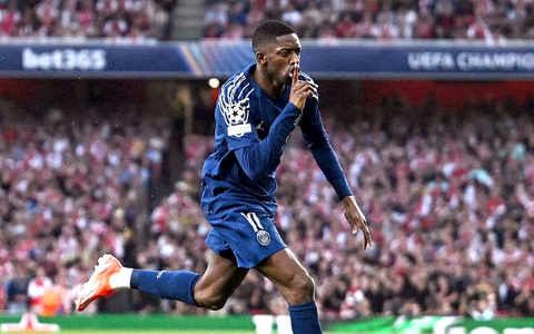 Arsenal yếu đuối thua PSG ngay trên sân nhà