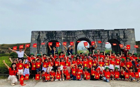 Du khách tham quan Di sản Thành nhà Hồ tăng mạnh trước nghỉ lễ 30-4