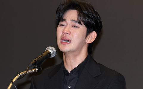Kim Soo Hyun lao đao khi loạt nhãn hàng khởi kiện