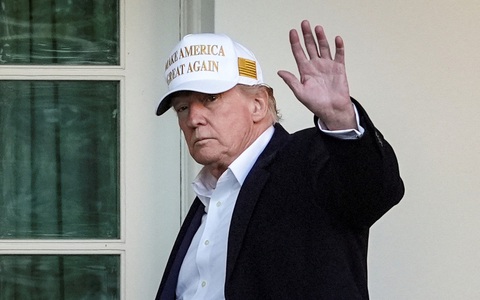 Ông Trump nói về 100 ngày làm tổng thống: 'Tôi đang điều hành cả thế giới'
