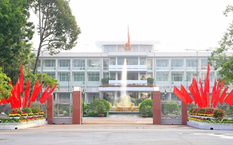 Cần Thơ mở cửa trụ sở UBND thành phố, mời người dân vào xem trực tiếp lễ diễu binh, diễu hành