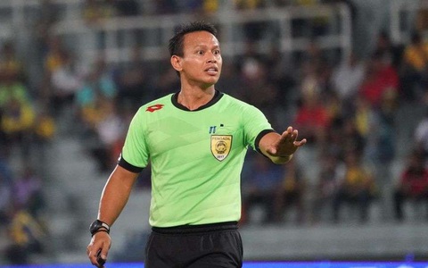 Hai trọng tài Malaysia bắt trận 'chung kết sớm' V-League 2024-2025