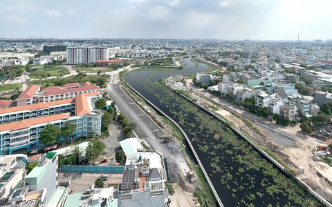 Giao thông, hạ tầng trở mình mạnh mẽ
