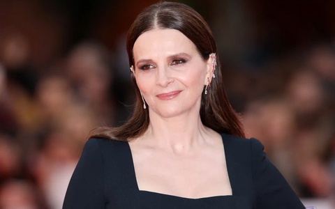 Juliette Binoche là chủ tịch, dàn giám khảo Cannes có đạo diễn Cô hầu gái Hong Sang Soo