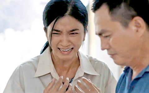 Bão thương tâm trong Mẹ biển