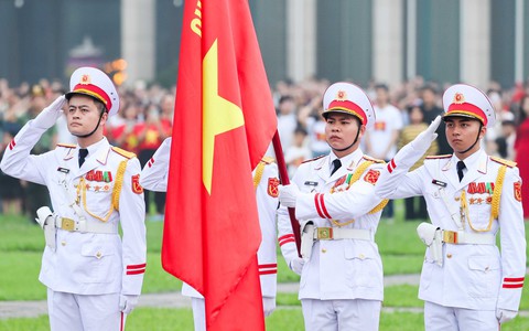 Lễ chào cờ đặc biệt tại quảng trường Ba Đình trong ngày 30-4