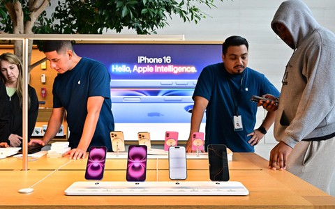 iPhone tại Mỹ nguy cơ tăng giá hơn 40% vì thuế đối ứng lên Trung Quốc