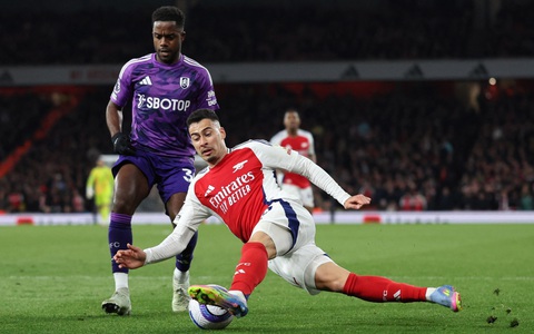 Bài toán khó của Arsenal