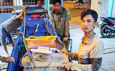 Nên thưởng người báo tin xả rác như báo tin xuyệt điện tận diệt thủy sản?