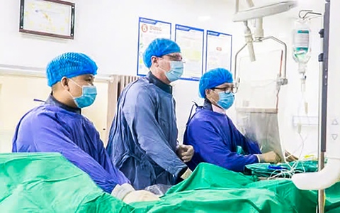 Liên tiếp người trẻ, tiền sử khỏe mạnh cấp cứu vì ngừng tim do nhồi máu cơ tim
