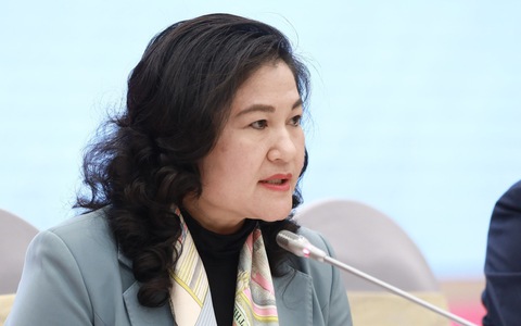 Bộ Nội vụ: Có chính sách bảo lưu lương với cán bộ được bố trí chức vụ thấp hơn khi sắp xếp bộ máy