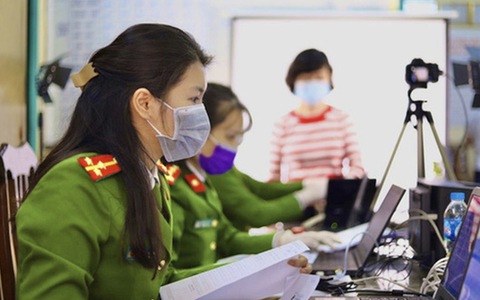Khi sáp nhập xã, tỉnh, có bắt buộc đổi căn cước, hộ chiếu?