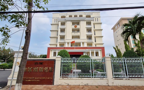 Mua bán bất động sản hai giá, lợi bất cập hại