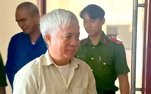 Hai lần bị bắt tạm giam rồi cho tại ngoại, người đàn ông 'tranh thủ' lừa đảo hơn 100 tỉ đồng
