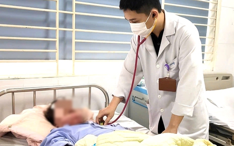 Cô gái lở miệng, sưng phù toàn thân sau khi uống thuốc đau răng, thuốc cảm