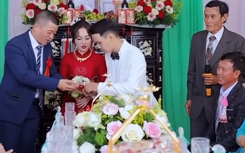 Khi lần đầu lấy vợ gặp lần đầu làm sui gia