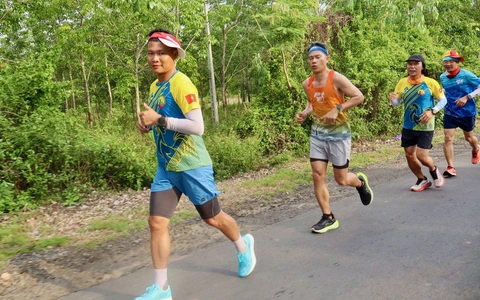 Chạy bộ 200km hưởng ứng chủ trương sáp nhập Đắk Lắk và Phú Yên về chung một nhà