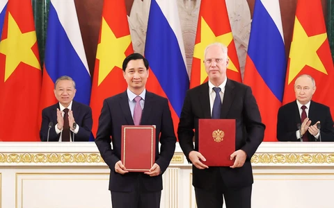 VNVC hợp tác với Quỹ Đầu tư Nga về vắc xin công nghệ mới