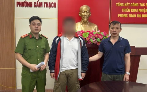 Một học sinh lớp 12 nhận điện thoại lừa ra khỏi nhà, yêu cầu gia đình chuyển 250 triệu