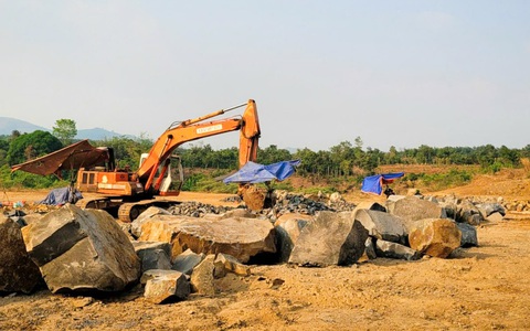 Khai thác vượt giấy phép, chủ mỏ khoáng sản bị phạt truy thu gần 1 tỉ đồng