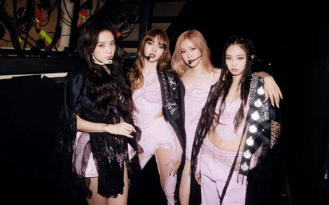 Khán giả toàn cầu bị BlackPink 'dí' deadline