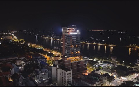 Check in 'nóc nhà Mỹ Tho' - Central Plaza Hotel