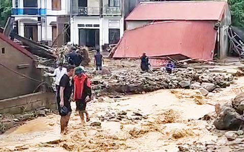 Hiện trường lũ quét sau tiếng nổ bùm trên đỉnh núi làm 2 người chết ở Bắc Kạn