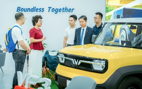 GSM đưa mô hình xe điện Việt Nam sang Lào