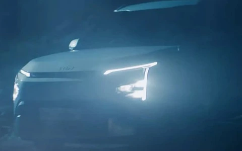 Kia Clavis sắp ra mắt, là bản cao cấp của Carens