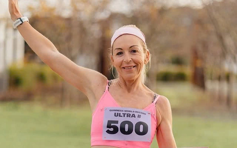 Nữ luật sư lập kỷ lục chạy siêu marathon 500 ngày liên tiếp