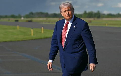 Tổng thống Trump mỉa mai sinh viên Harvard không thể làm phép toán cơ bản
