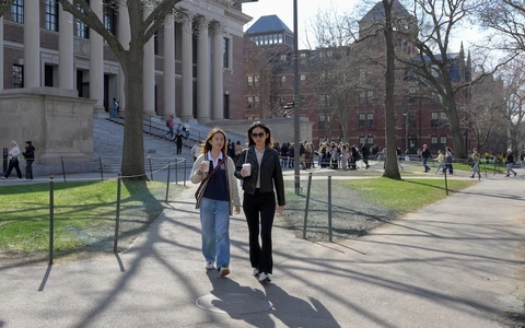 Truyền thông Trung Quốc: Harvard và Trung Quốc đang chung chiến hào